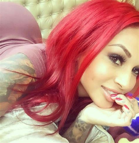 Vídeos pornôs com Brittanya Razavi Blowjob 